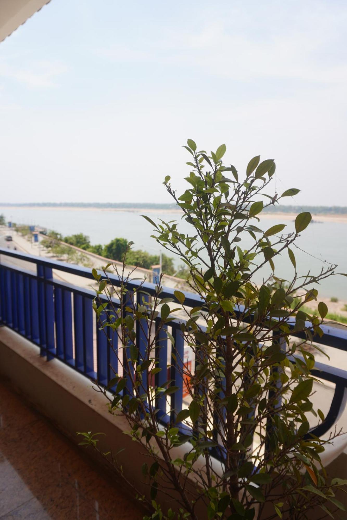 Le Tonle Hotel Kratie Luaran gambar